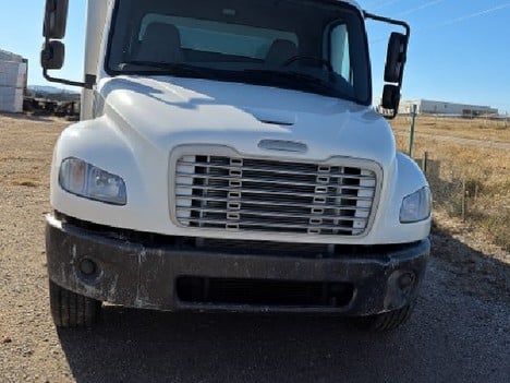 USED 2015 FREIGHTLINER M2 BOX VAN TRUCK #22411-2 USED 2015 FREIGHTLINER M2 BOX VAN TRUCK #22411-2