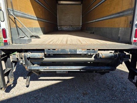 USED 2015 FREIGHTLINER M2 BOX VAN TRUCK #22411-7 USED 2015 FREIGHTLINER M2 BOX VAN TRUCK #22411-7