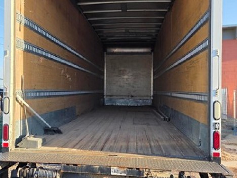 USED 2015 FREIGHTLINER M2 BOX VAN TRUCK #22411-8 USED 2015 FREIGHTLINER M2 BOX VAN TRUCK #22411-8