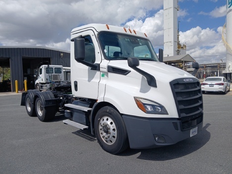 2021 FREIGHTLINER Cascadia 126 Tandem Axle Daycab #22743