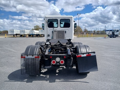 USED 2021 FREIGHTLINER CASCADIA 126 TANDEM AXLE DAYCAB TRUCK #22743-6