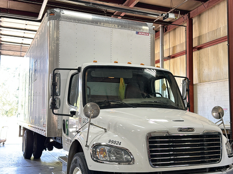 2018 FREIGHTLINER M2 Box Van Truck #22839