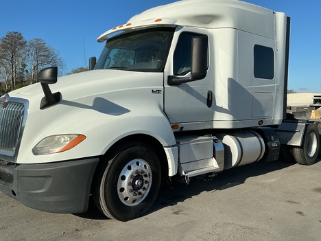 2018 INTERNATIONAL LT625 Tandem Axle Sleeper #22919