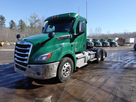 2020 FREIGHTLINER Cascadia 126 Tandem Axle Daycab #22947