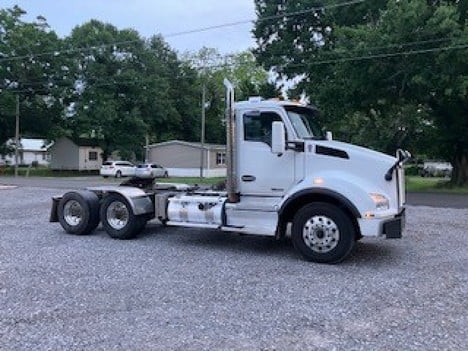 2021 KENWORTH T880 Tandem Axle Daycab #22970 2021 KENWORTH T880 Tandem Axle Daycab #22970