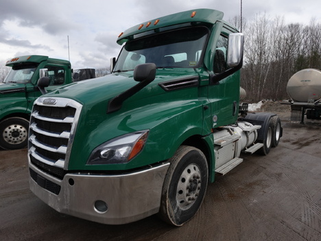 2020-freightliner-cascadia-126-tandem-axle-daycab #22989