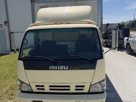 USED 2006 ISUZU NPR BOX VAN TRUCK #23226-2