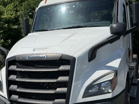 2021 FREIGHTLINER Cascadia 116 Tandem Axle Daycab #23250 2021 FREIGHTLINER Cascadia 116 Tandem Axle Daycab #23250