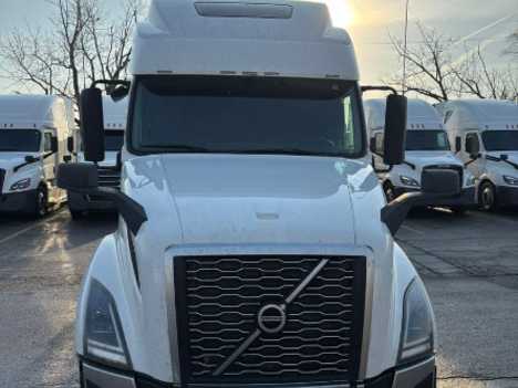 2023 VOLVO VNL64T760 Tandem Axle Sleeper #23611