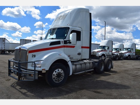 2021 KENWORTH T880 Tandem Axle Daycab #23631