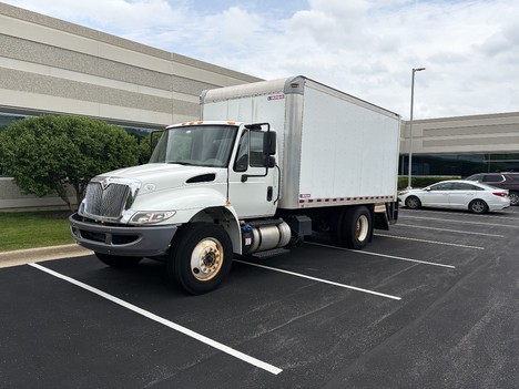 2016 INTERNATIONAL Durastar 4300 Box Van Truck #23689