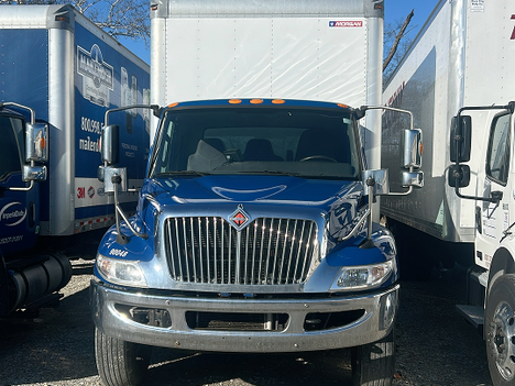 2020 INTERNATIONAL MV Box Van Truck #23696