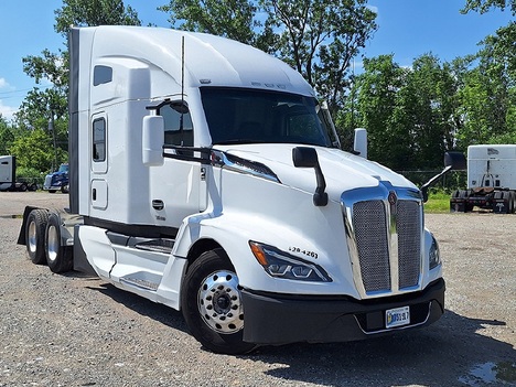 2022-kenworth-t680-tandem-axle-sleeper #23756