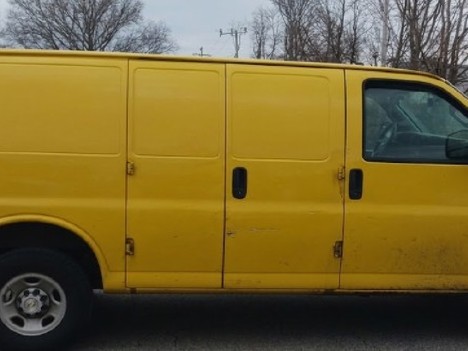 USED 2021 CHEVROLET EXPRESS 2500 PANEL - CARGO VAN TRUCK #23811-2