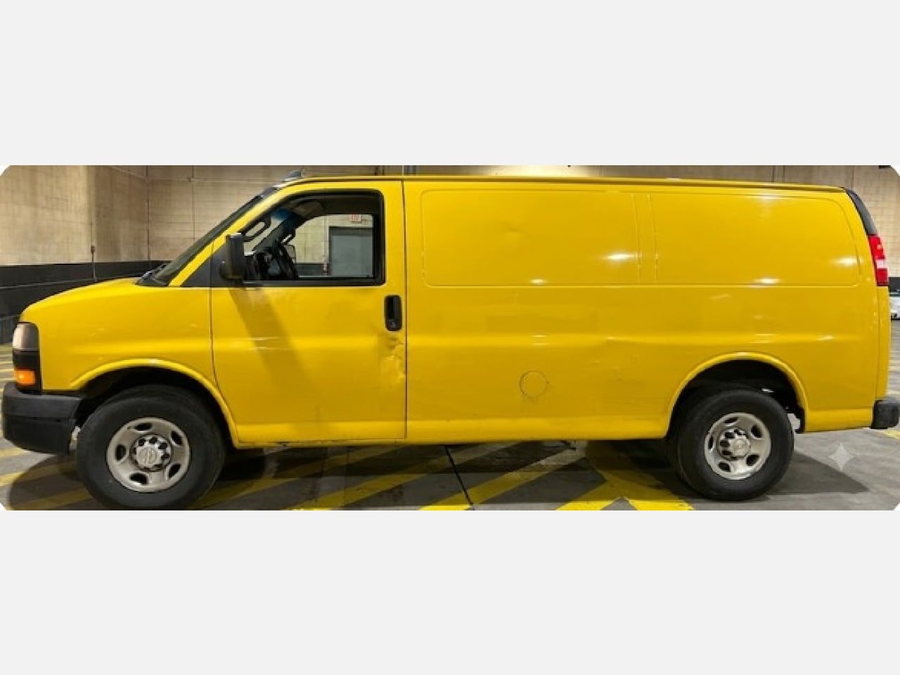 USED 2019 CHEVROLET EXPRESS 2500 PANEL - CARGO VAN TRUCK #23814 USED 2019 CHEVROLET EXPRESS 2500 PANEL - CARGO VAN TRUCK #23814