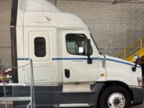 2016 FREIGHTLINER Cascadia 125 Sleeper #23966