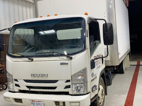 2018-isuzu-nqr-box-van-truck #24184