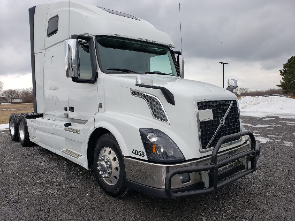 2016 Volvo Vnl64t670 Sleeper For Aq 4392 Used 2016 Volvo Vnl64t670 Sleeper Truck 4392 2