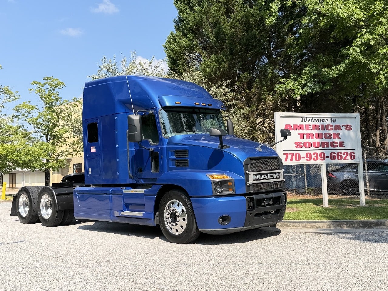 USED 2019 MACK ANTHEM TANDEM AXLE SLEEPER TRUCK #10600 USED 2019 MACK ANTHEM TANDEM AXLE SLEEPER TRUCK #10600