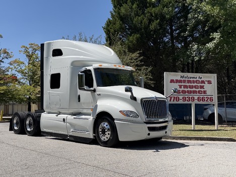 2023 INTERNATIONAL LT625 Tandem Axle Sleeper #10632