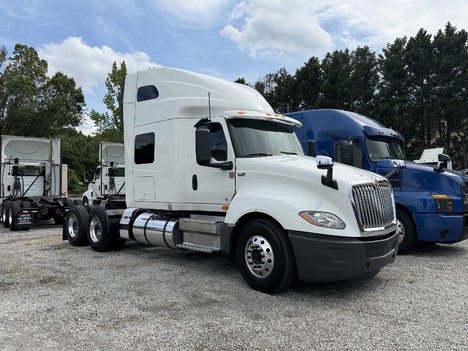 2021 INTERNATIONAL LT625 Tandem Axle Sleeper #10634