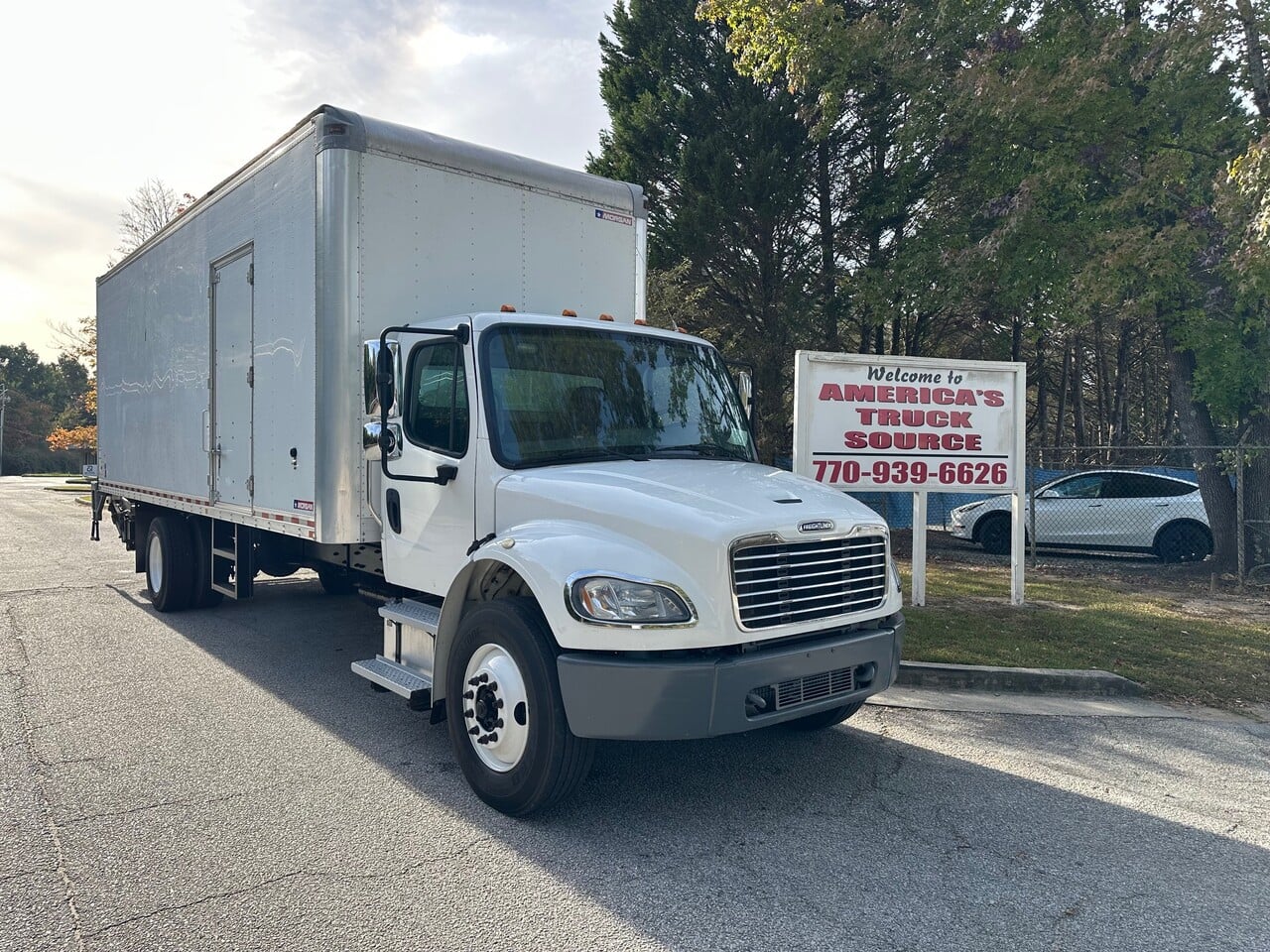 USED 2020 FREIGHTLINER M2-106 VAN BOX VAN TRUCK #10644 USED 2020 FREIGHTLINER M2-106 VAN BOX VAN TRUCK #10644