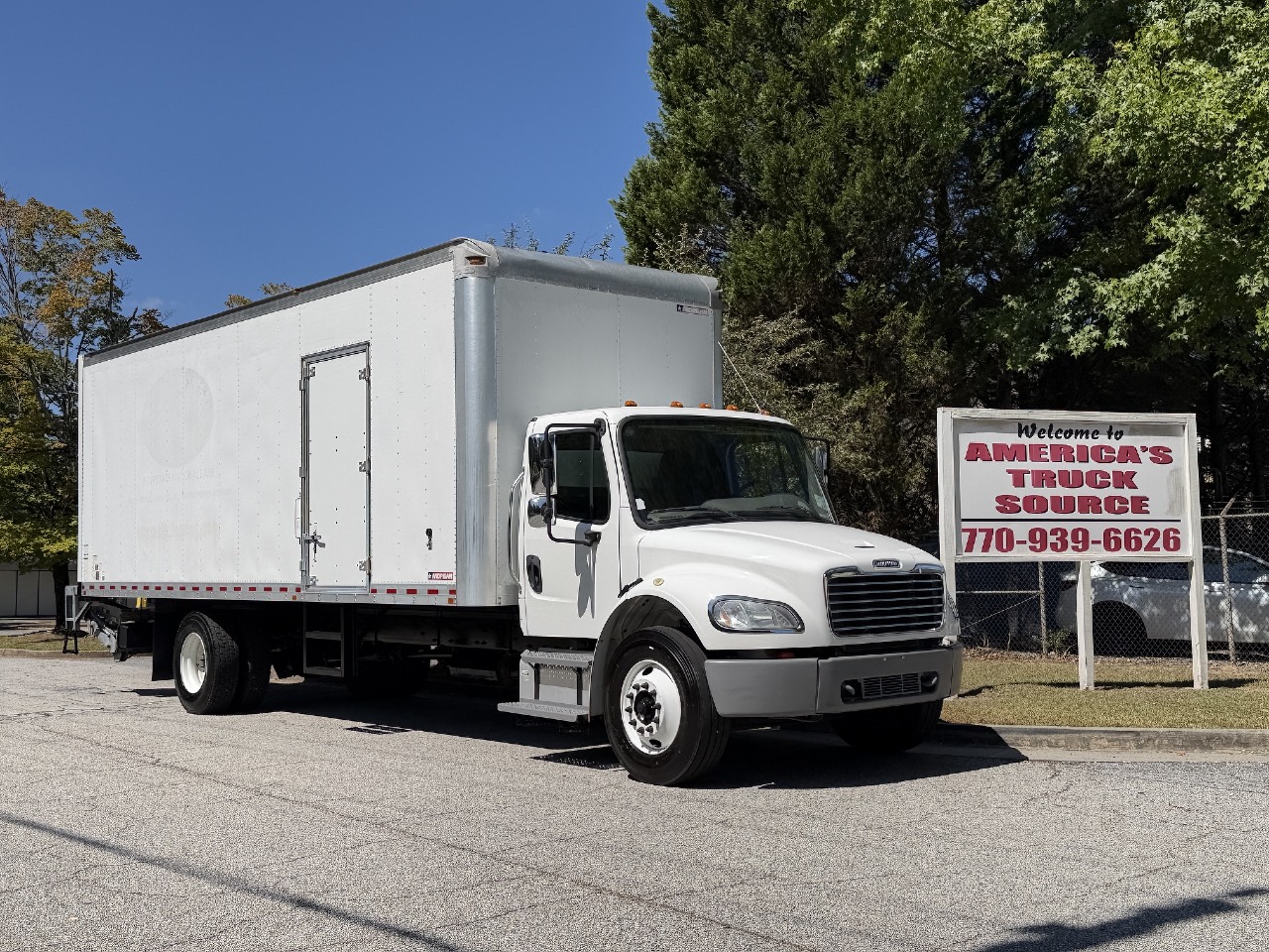 USED 2020 FREIGHTLINER M2-106 VAN BOX VAN TRUCK #10646 USED 2020 FREIGHTLINER M2-106 VAN BOX VAN TRUCK #10646