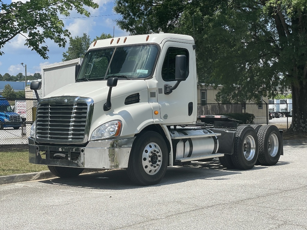 USED 2013 FREIGHTLINER CA113 TANDEM AXLE DAYCAB TRUCK #9685