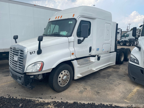 14 Freightliner Cascadia 125 Sleeper For Sale 2230 14 Freightliner Cascadia 125 Sleeper For Sale 2230