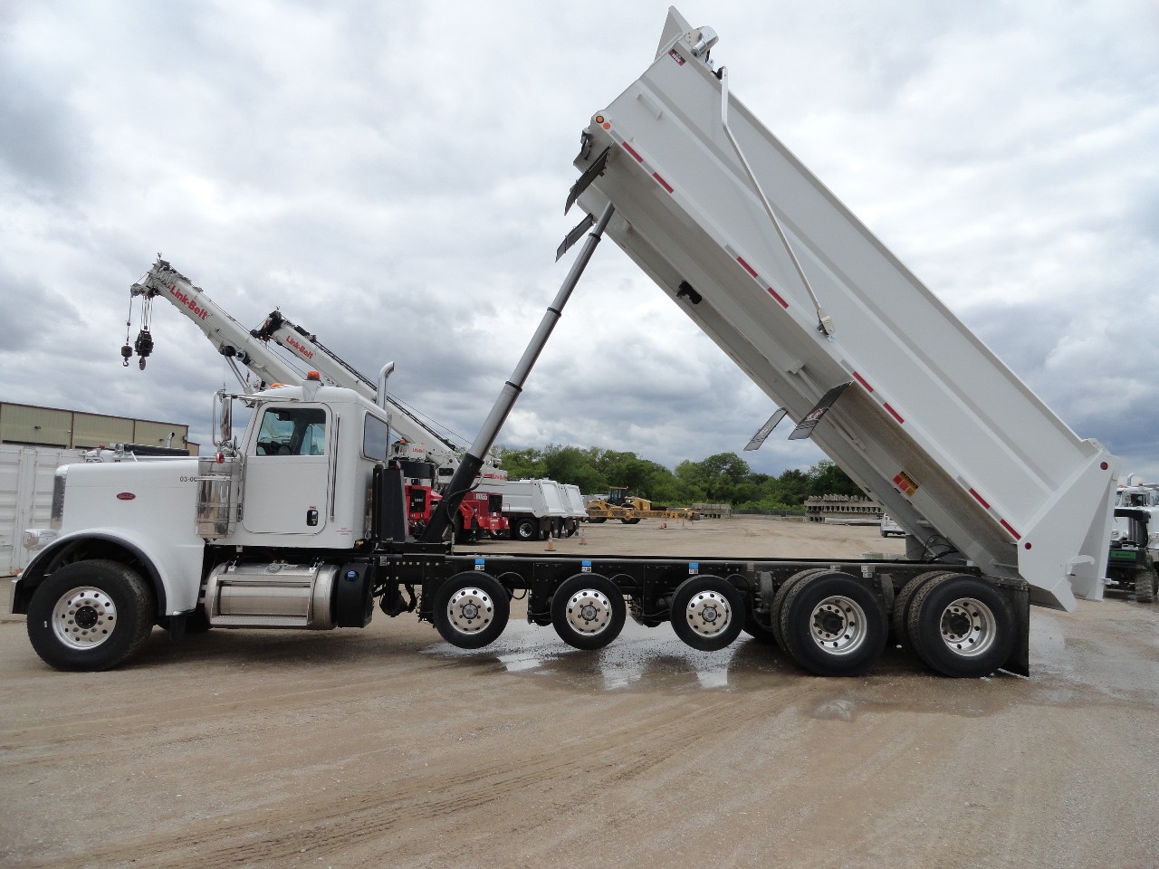 2023 PETERBILT 389 DUMP TRUCK FOR SALE 3081