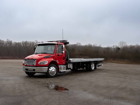 2025-freightliner-m-2-rollback-tow-truck #1368