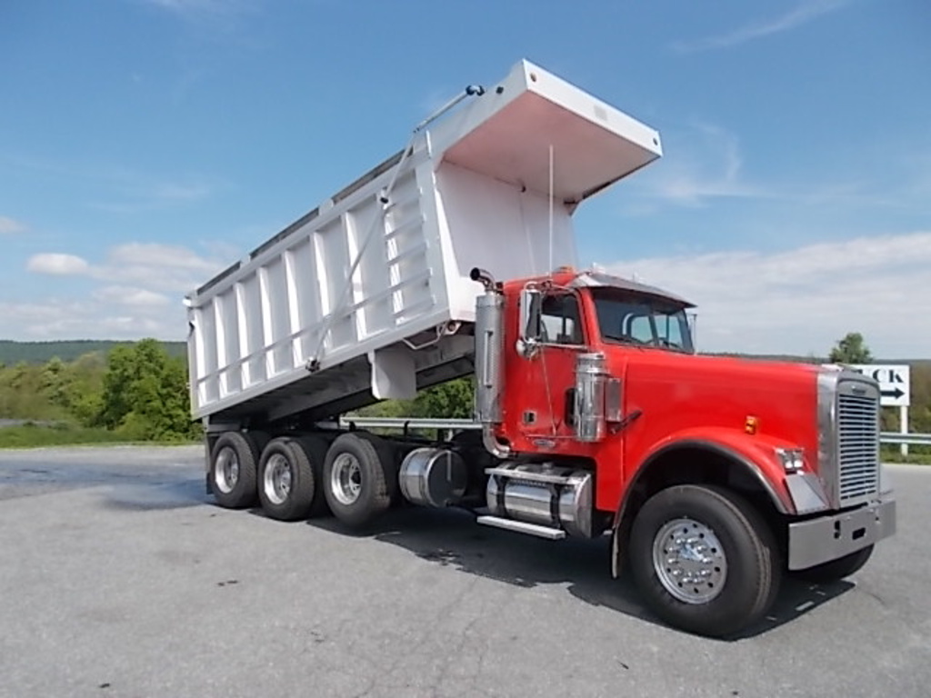 FREIGHTLINER DUMP TRUCKS FOR SALE