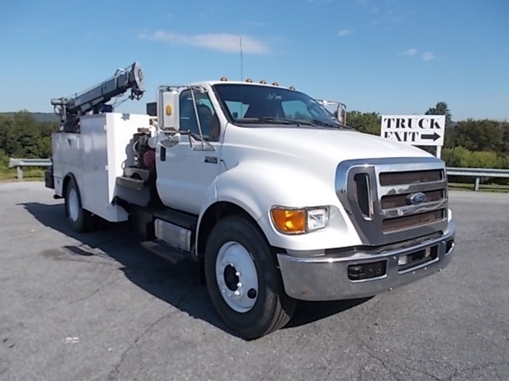 2011 Ford F650 Service Utility Truck