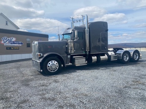 2023 PETERBILT 389 Tandem Axle Sleeper #12880