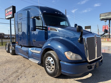 2021 KENWORTH T680 Tandem Axle Sleeper #1155