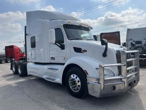 2021 PETERBILT 579 Tandem Axle Sleeper #1168
