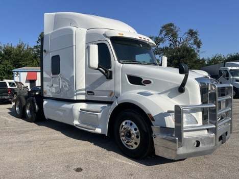 2021 PETERBILT 579 Tandem Axle Sleeper #1169