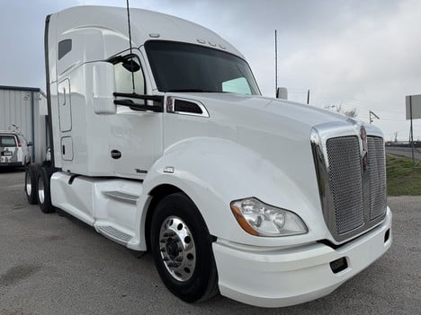 2022 KENWORTH T680 Tandem Axle Sleeper #1246 2022 KENWORTH T680 Tandem Axle Sleeper #1246