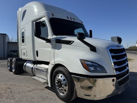 2020 FREIGHTLINER 126 Tandem Axle Sleeper #1251 2020 FREIGHTLINER 126 Tandem Axle Sleeper #1251