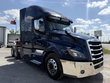 2020-freightliner-cascadia-126-tandem-axle-sleeper #1277