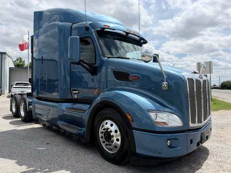 2019-peterbilt-579-tandem-axle-sleeper #1318
