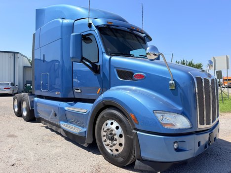 2021-peterbilt-579-tandem-axle-sleeper #1345