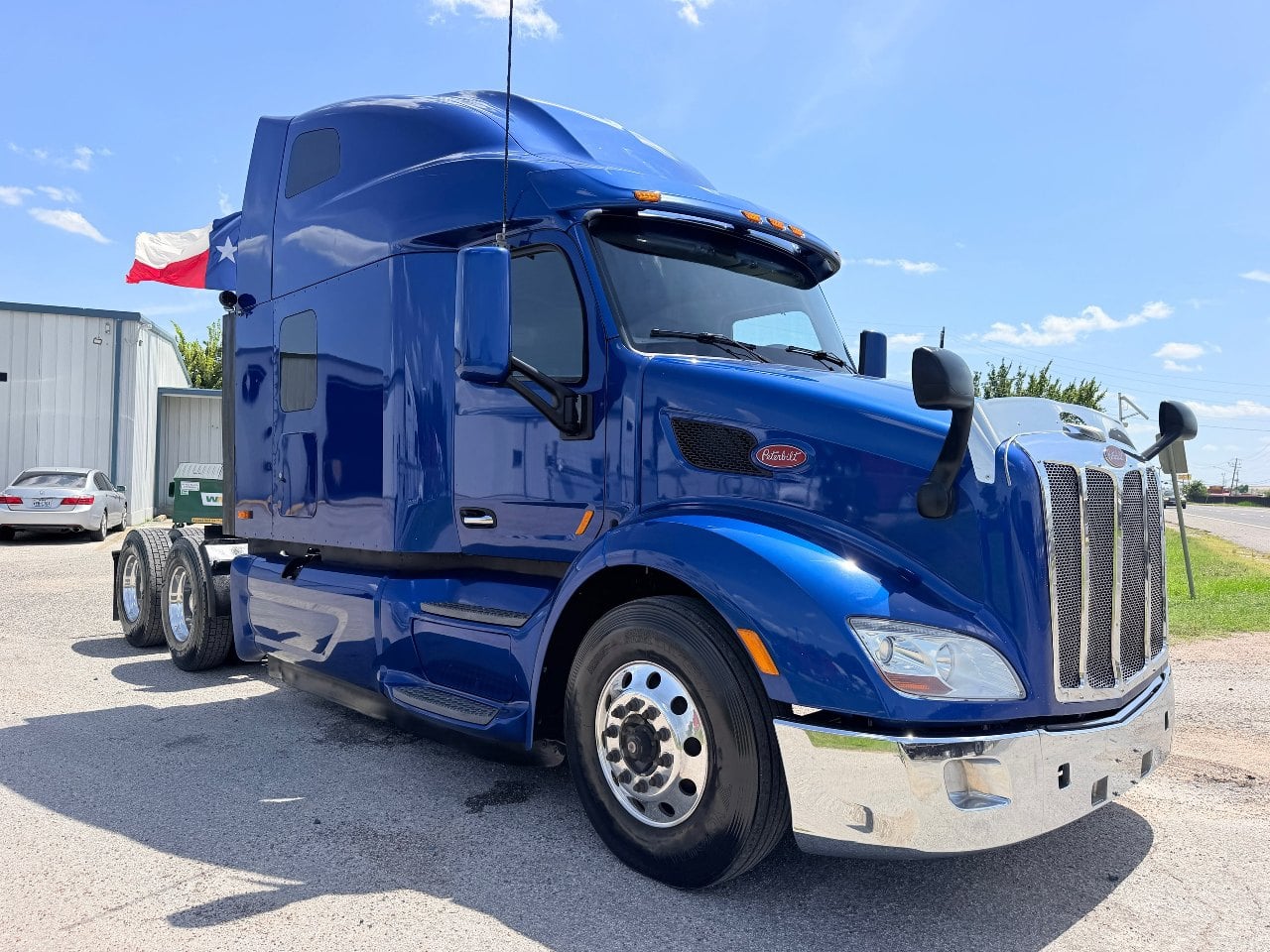 2020 PETERBILT 579 Tandem Axle Sleeper #1 2020 PETERBILT 579 Tandem Axle Sleeper #1