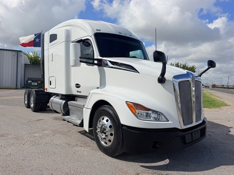 2022 KENWORTH T680 Tandem Axle Sleeper #1389