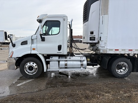 2012 FREIGHTLINER Cascadia Single Axle Daycab #13766