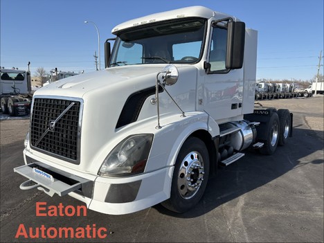 2010 VOLVO VNL64T Tandem Axle Daycab #13768