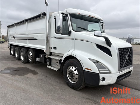 2020 VOLVO . Grain - Silage Truck #13806