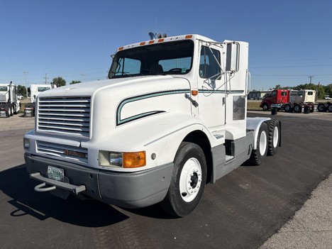 1991 INTERNATIONAL 8300 Tandem Axle Daycab #13854