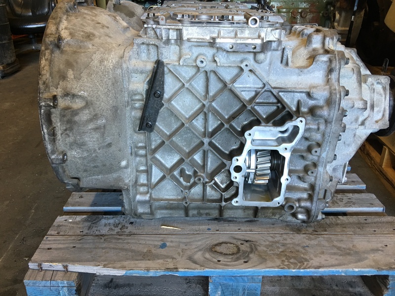 USED 2014 VOLVO AT2612D COMPLETE TRANSMISSION TRUCK PARTS #1099