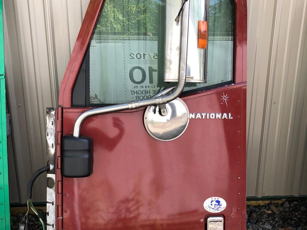 2004 INTERNATIONAL 9900 Door #1503